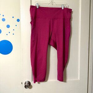 Old Navy Active Go Dry Crop Mesh Leggings